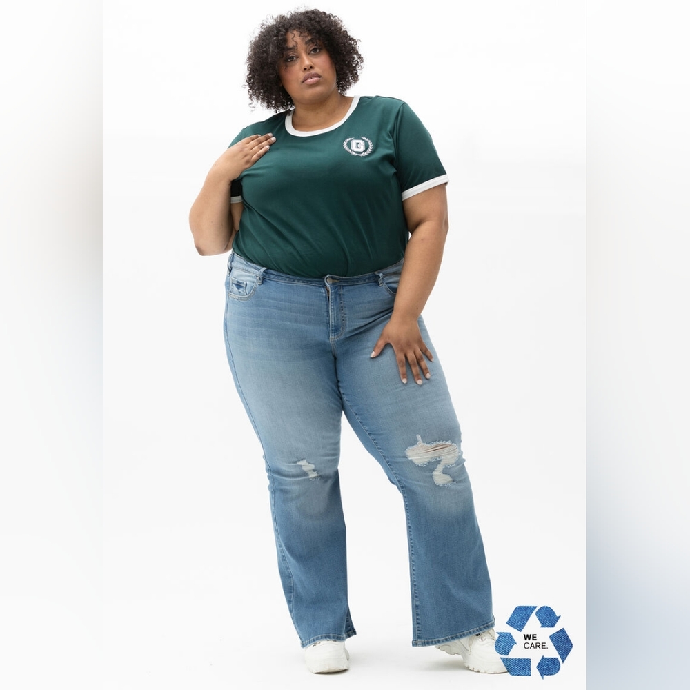 ⭐️HOST PICK⭐️ Plus Size Low Rise Destroyed Flare Jeans 18+ GBC Warehouse One
